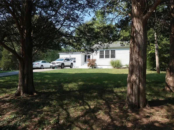 115 Grandview Dr, Fenton, MO 63026