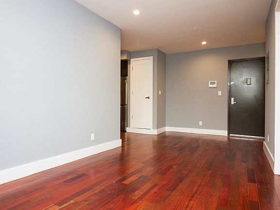 4th image of 804 Jefferson Ave Floor 4