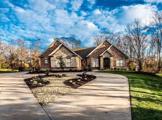 195 Auburn Meadow Dr, Foristell, MO 63348