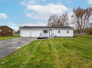 895 N 12th St, Sebring, OH