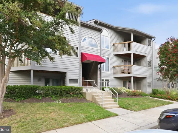 2104 Chesapeake Harbour Dr E #202, Annapolis, MD 21403
