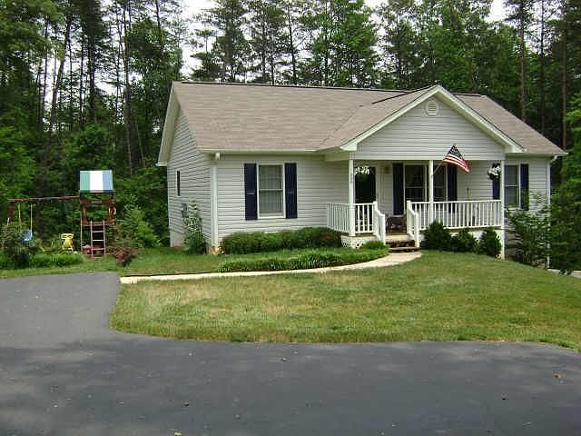 1st image of 856 River Flow Dr