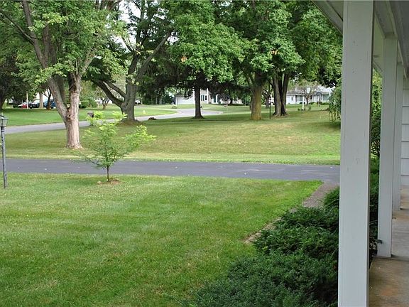 5th image of 43 Wheatstone Cir