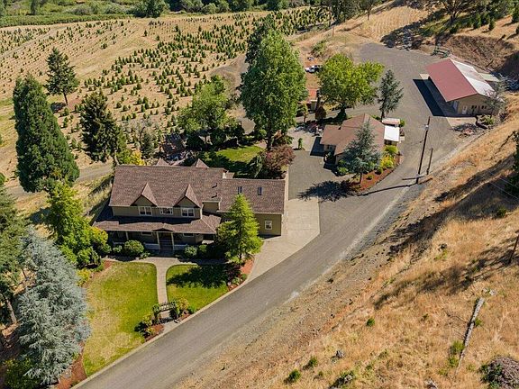 3rd image of 106 Green Valley Rd