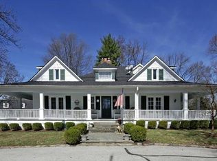 6 Town And Country Dr, Saint Louis, MO 63124