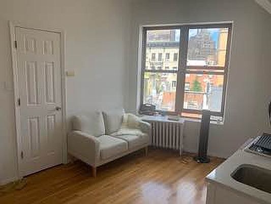 3rd image of 171 W 4th St APT 13