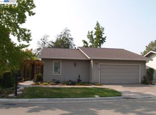 703 Paradise Valley Ct N, Danville, CA 94526