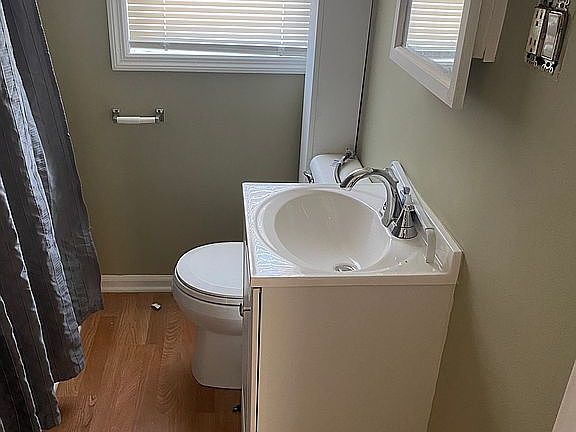 5th image of 1368 Farragut Ave