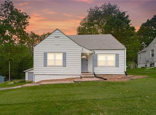 3608 NE Monterey Ave, Kansas City, MO 64117