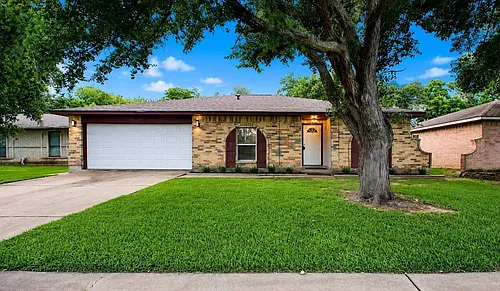 215 Redbud Cir Photo 1
