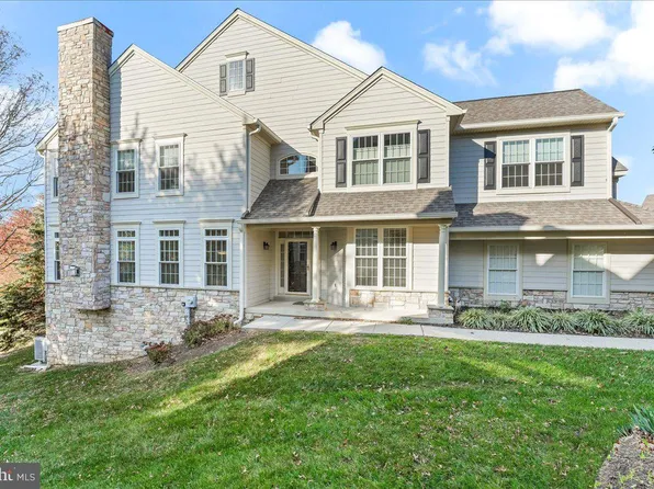 228 Greenbriar Dr, West Chester, PA 19382