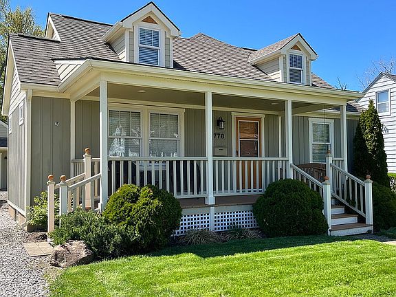 2nd image of 778 Warwick Dr