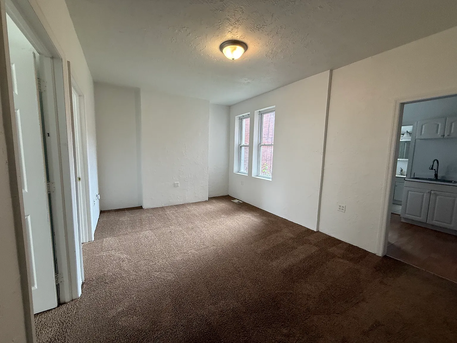 2 bed, 995 sqft, $1,595 — Photo 2