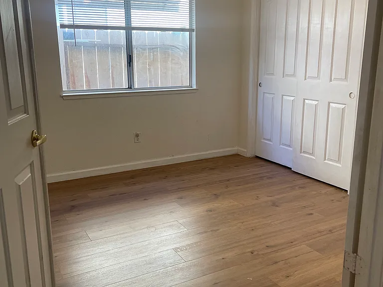 420 Goldrun Dr — Photo 1
