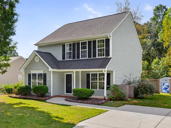 1207 W Minneola St, Gibsonville, NC 27249