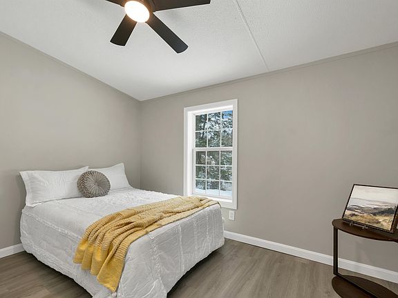 5th image of 146 Old Bennington Road