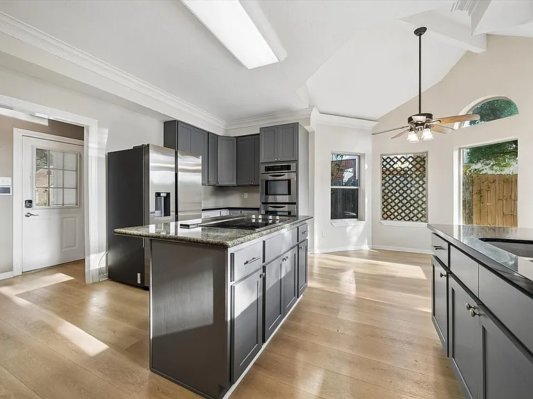 5315 Sunbright Ct — Photo 9