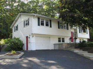 177 Blue Stone Dr, Woonsocket, RI 02895