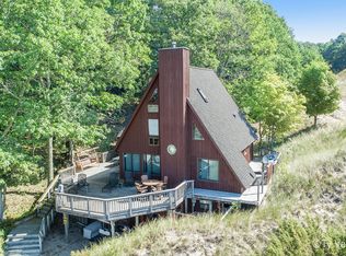 10558 Lost Valley Rd, Montague, MI 49437