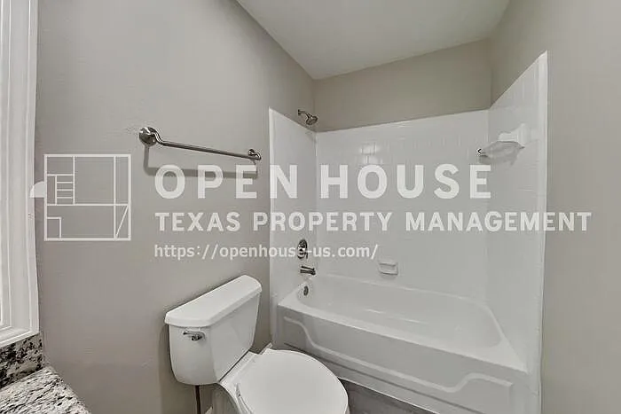 64 Hickory Oak Dr — Photo 17