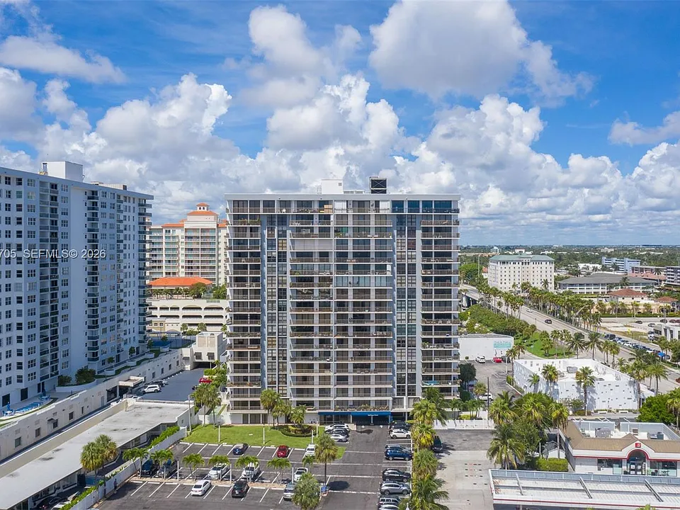 3031 N Ocean Blvd #305