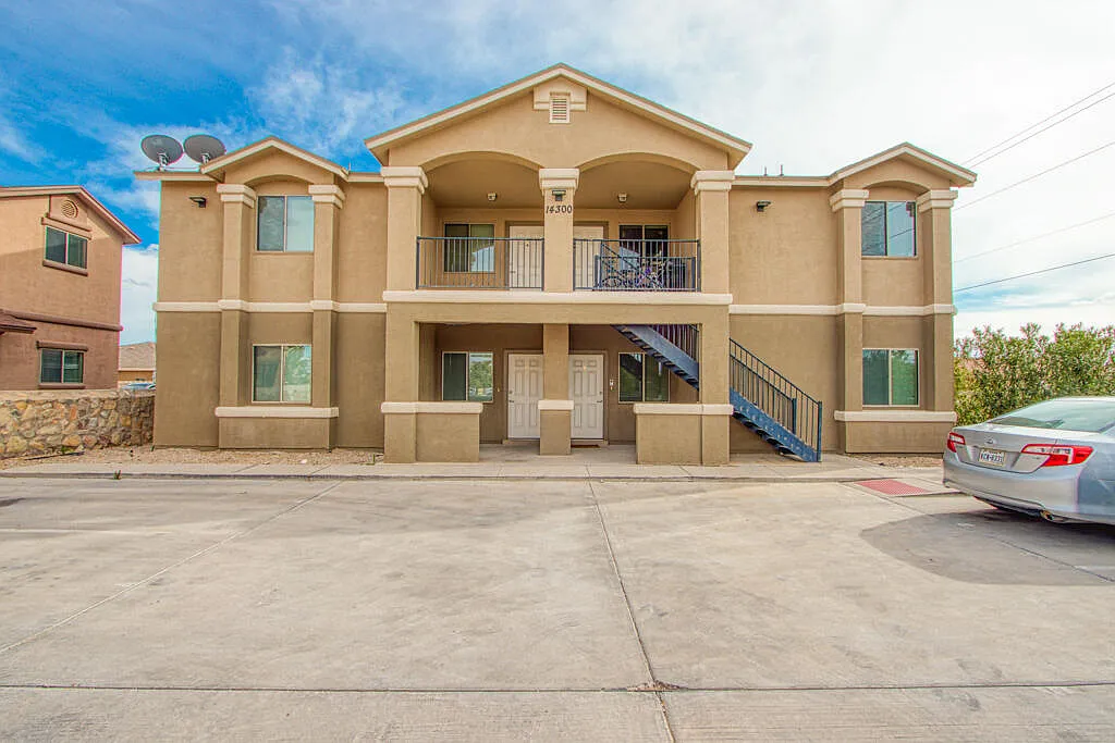 Building Photo - 14300 Gil Reyes Dr #A