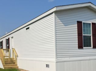 4804 Golden Gate Dr, Grand Forks, ND 58203