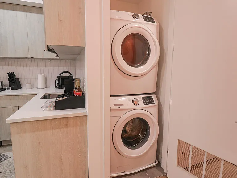 1806 I St NE #2A — Photo 5