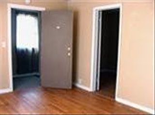 3rd image of 4918 Baring Ave