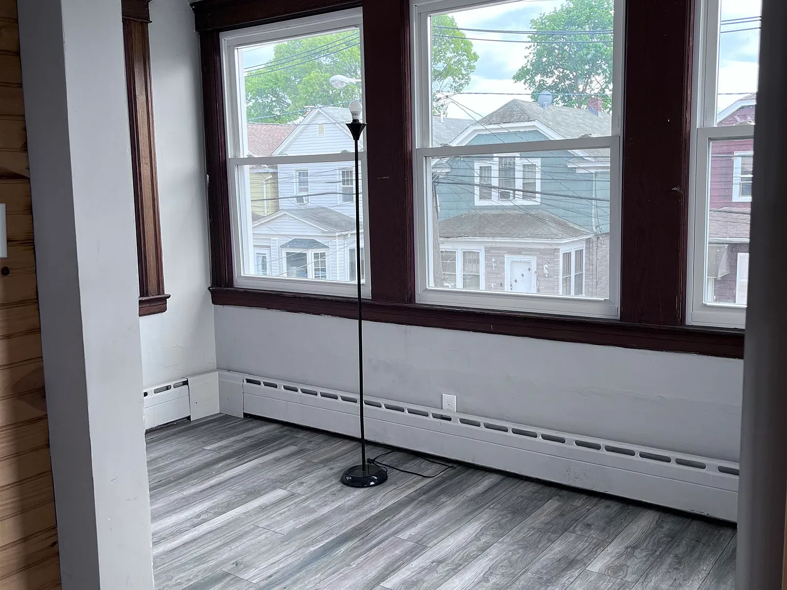 2 bed, 1.0 bath, $2,500 — Photo 2