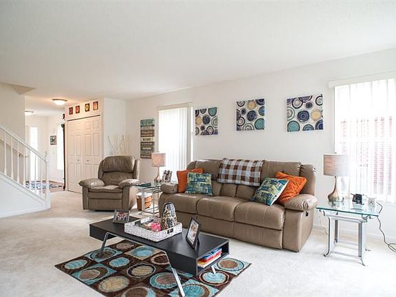 4th image of 29845 Lacy Dr