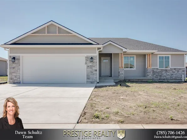 9829 Heather Ln, Manhattan, KS 66502