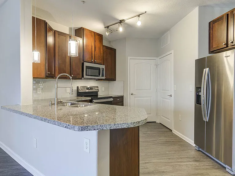 Hebron 121 Station Apartments — Photo 21