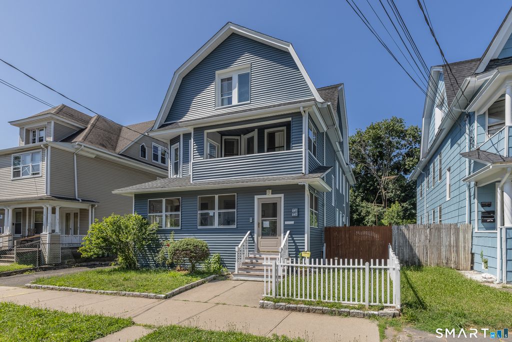 Apartment in Bridgeport, Bassickville Historic District, Black Rock - View 2