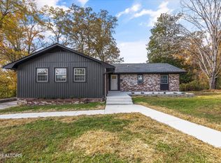 100 Pearl Rd, Oak Ridge, TN 37830