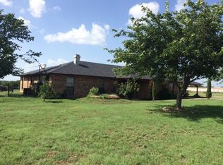 1012 Highland Rd, Cleburne, TX 76033