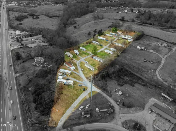 102 Claude Simmons Rd, Johnson City, TN 37604