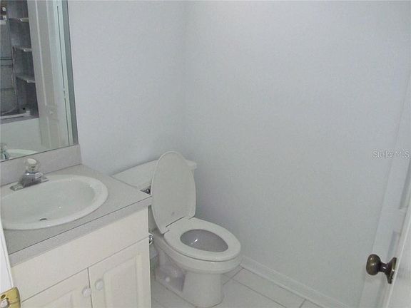 4th image of 1051 Pinellas Bayway S