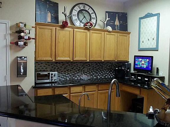 3rd image of 7401 Euclid Dr