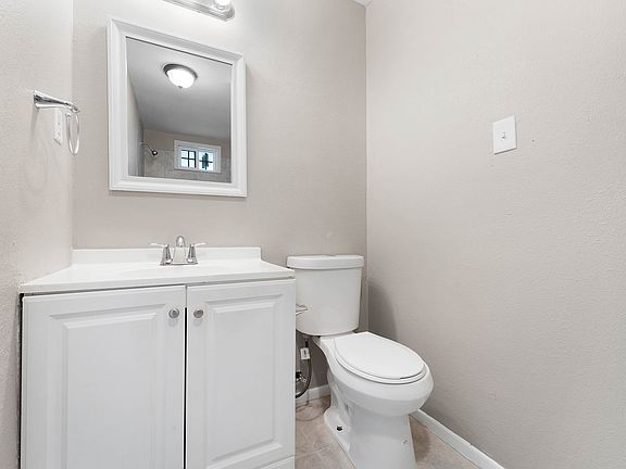 5th image of 3430 Sockwell Blvd #3542