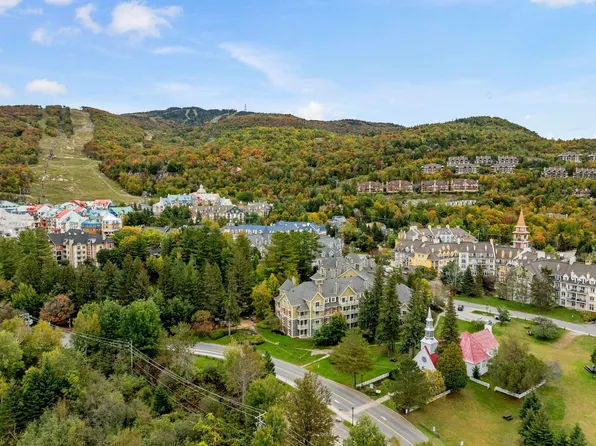 150 Chemin Du Cura Deslauriers #315, Mont Tremblant, QC J8E 1C9