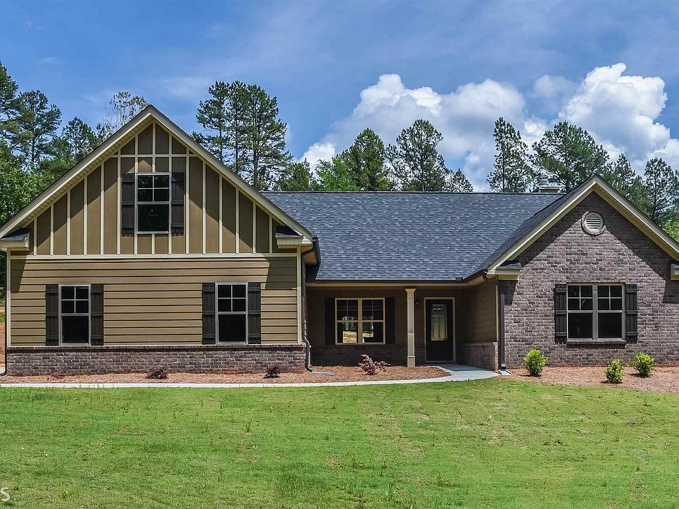 1st image of 560 Molly Dr #16