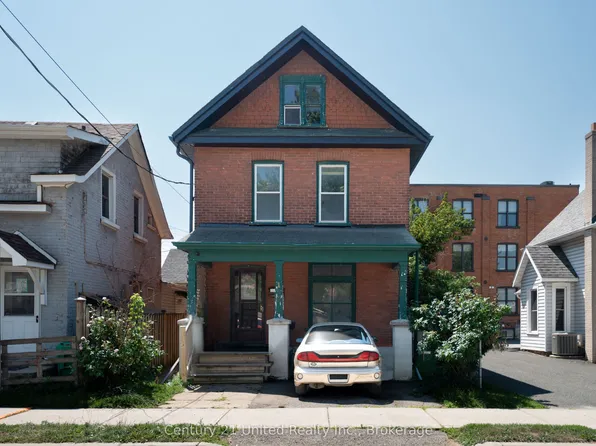 155 Westcott St, Peterborough, ON K9J 2G7