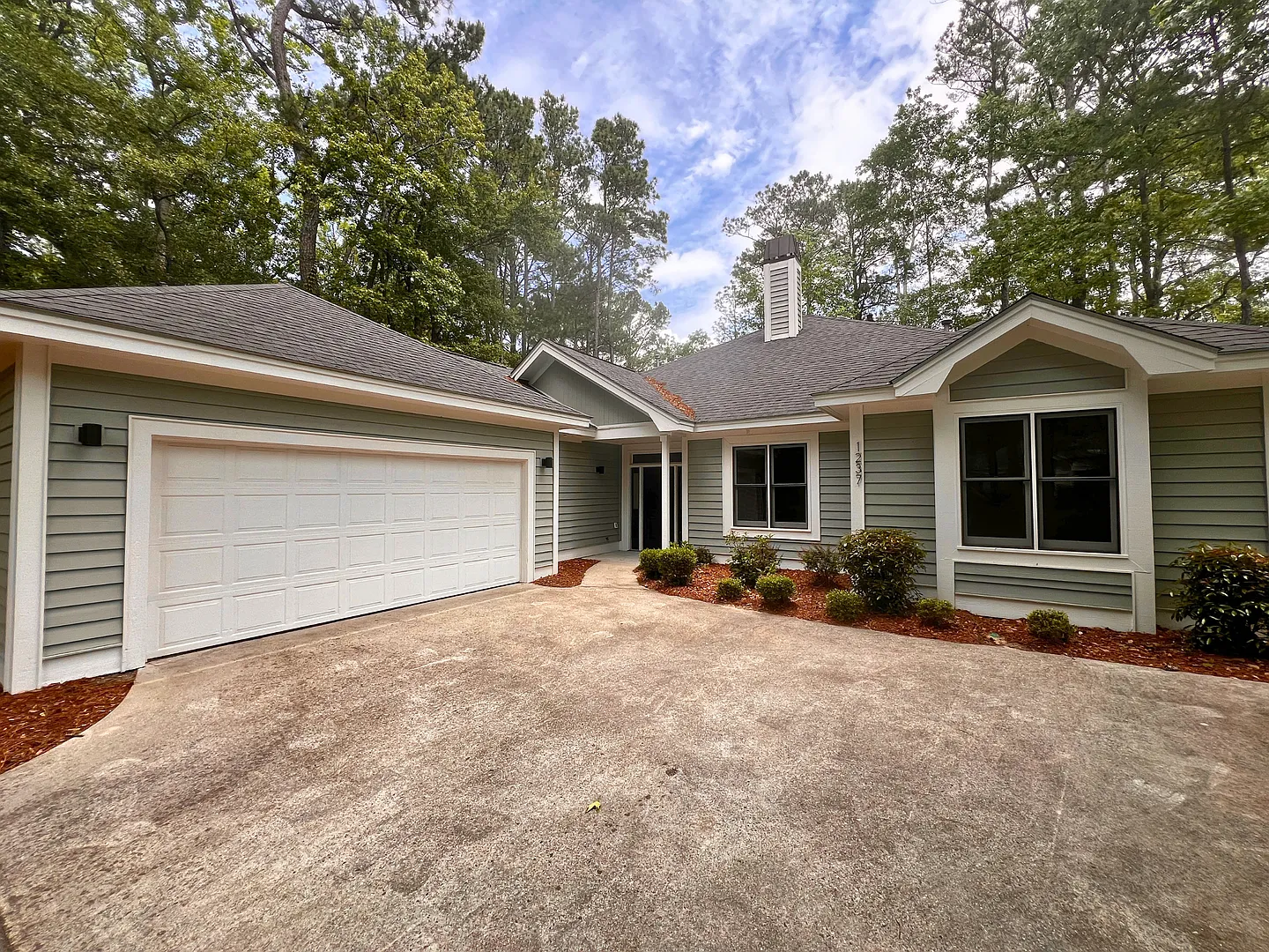 Gorgeous 3 Bedroom, 2.5 Bath Home Located In Tidewater Plantation! Available Soon! — Photo 1