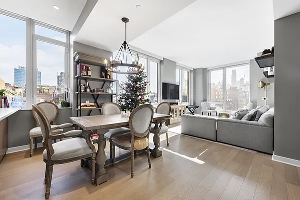 Rented by Compass | media 47