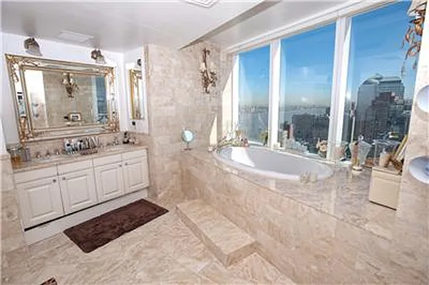 Rented by Mark David | media 28