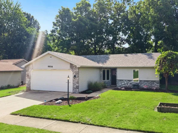 9816 Mustang Dr, Fort Wayne, IN 46825