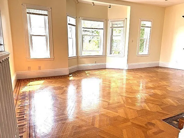 65 Grampian Way #1 — Photo 5