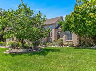 47355 Circle Crest Dr, Shelby Township, MI 48315