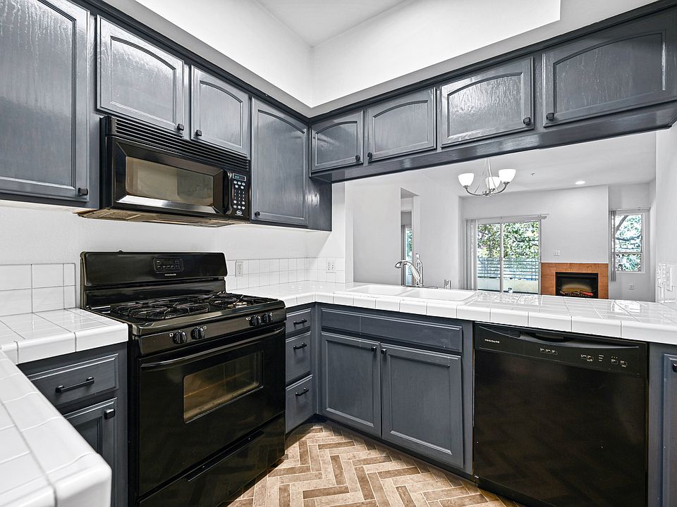 1st image of 4620 Vista Del Monte Ave APT 202